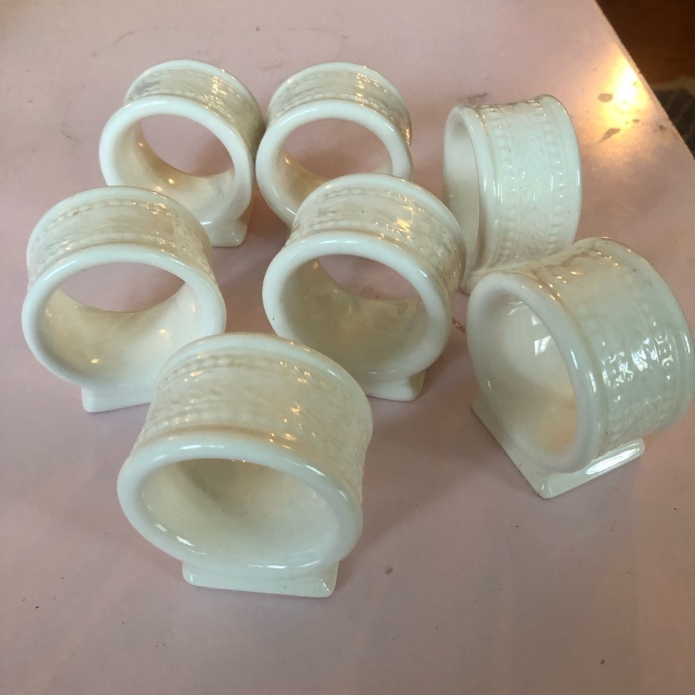 Vintage 7 ceramic Cream Textured Napkin Rings. Made in Mexico .preloved